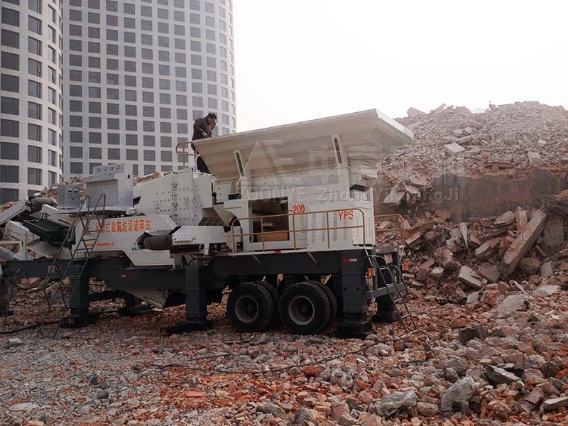 建筑垃圾移動破碎機工作現場 建筑垃圾移動破碎機工作現場