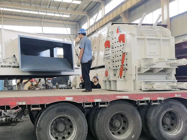 陜西安康固定式建筑垃圾處理設備發貨：配置反擊破碎機