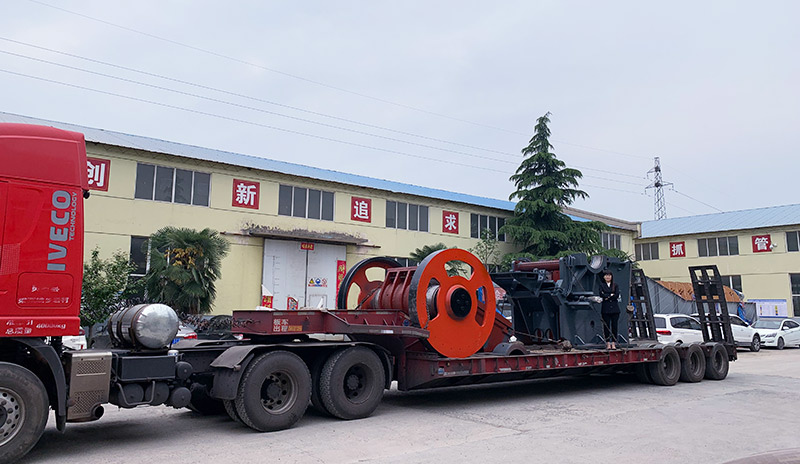 鄂式破碎機(jī)發(fā)貨