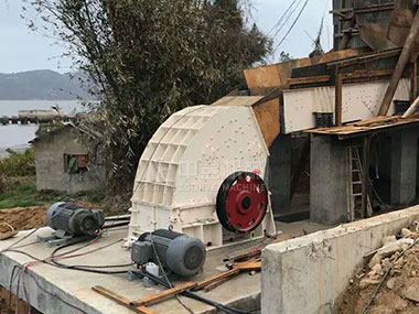 砂石破碎機成套設備型號價格,破碎石子用什么破碎機好