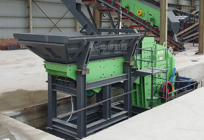 振動(dòng)給料機(jī)+反擊破.jpg 振動(dòng)給料機(jī)+反擊破.jpg