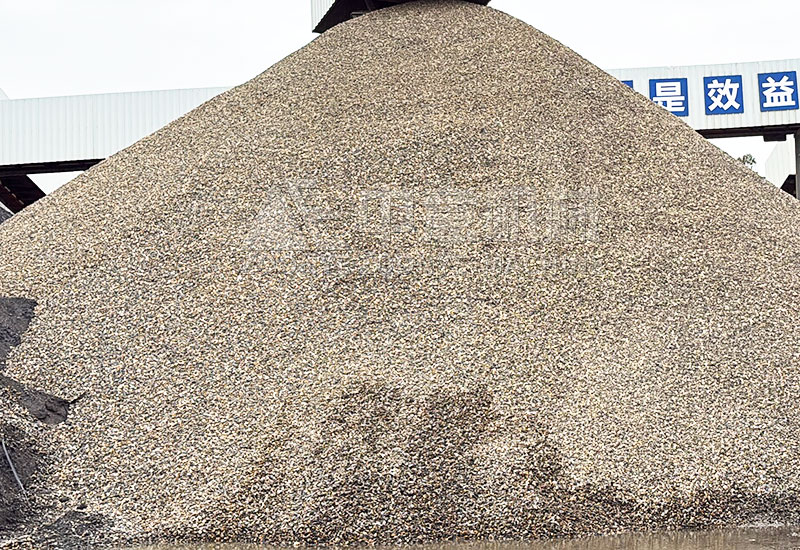 篩分出的細沙 篩分出的細沙